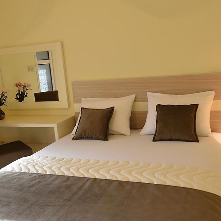 Apartments & Rooms Jelka โกตอร์ ภายนอก รูปภาพ