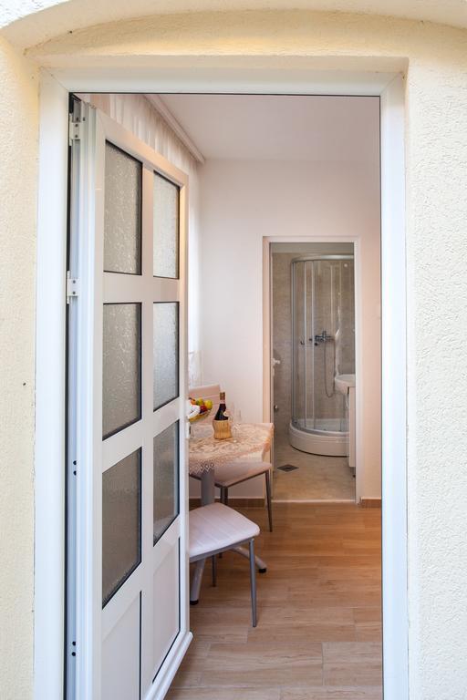 Apartments & Rooms Jelka โกตอร์ ภายนอก รูปภาพ