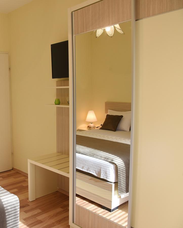 Apartments & Rooms Jelka โกตอร์ ภายนอก รูปภาพ